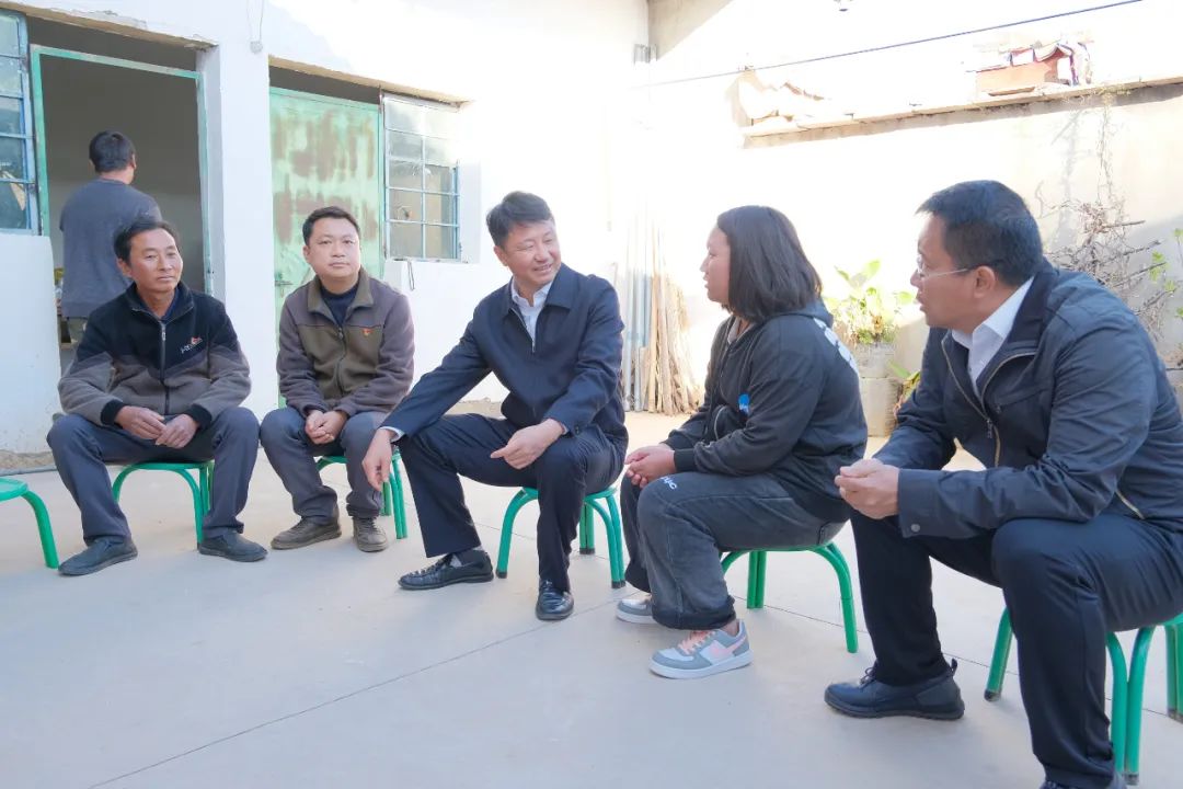 刘勇在元谋大姚调研时强调：践行“四下基层”问需于民 推动主题教育走深走实